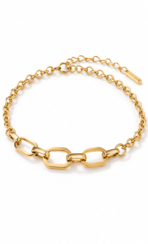 Gold Tone Chain Bracelet with Oval Links