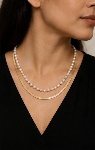 Gold Tone Choker Style Necklace - Image 3