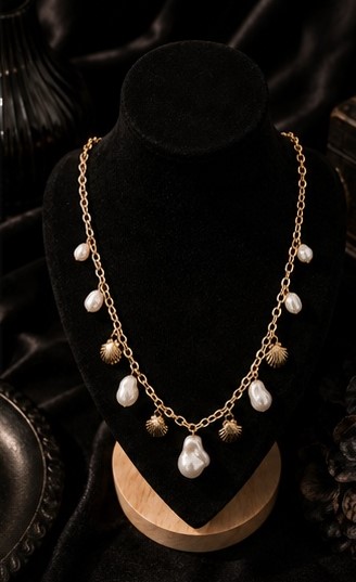 Gold Tone Stone Accent Necklace - Image 5