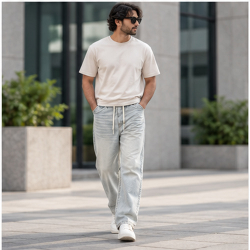 Men's Light Blue Light Fade Straight/Relaxed Denim Jeans - Image 2