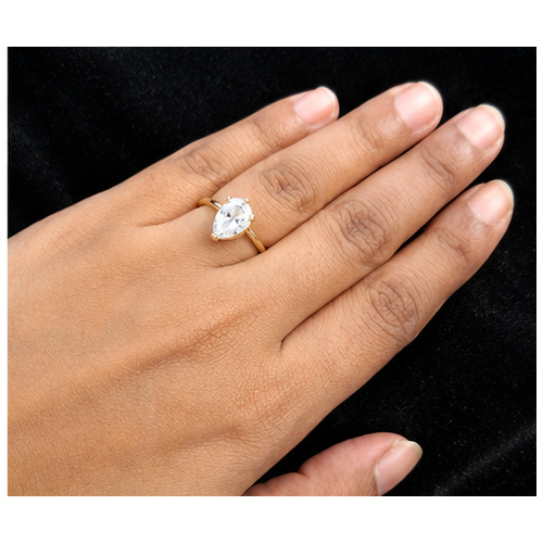 Gold Minimal stone Ring - Image 7
