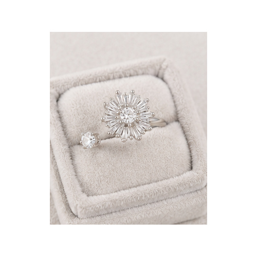 Silver tone Large crystal Ring - Image 3