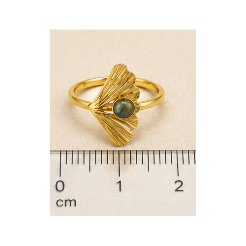 Gold Sculpted Ring - Image 5