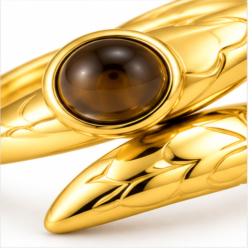 Gold Sculpted Ring - Image 3