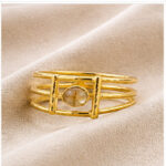 Gold Sculpted Ring