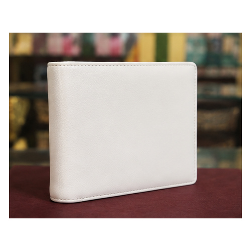 White Minimal Bifold Wallet - Image 4