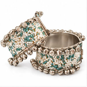 Women's Silver / Mint Crystal/bead floral Bangle Set Appearance