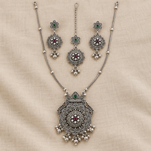 Women's Long Chain Oval Floral Pendant Set - Image 3